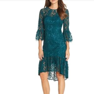NWT Eliza J Bell Sleeve High/Low Lace Dress Size 6